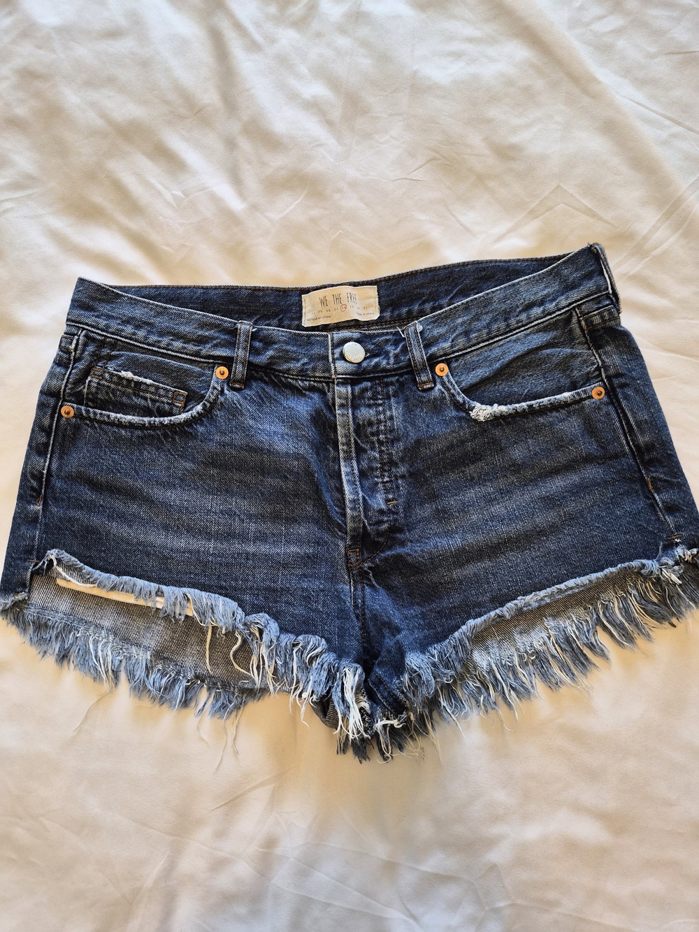 Free People We The Free Dark Wash Frayed Hem Denim Shorts Size 28
